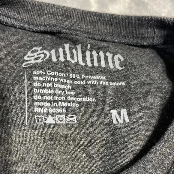 🤍 Sublime Graphic Tee - Picture 3 of 3